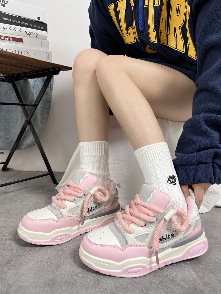 Cute Matching Sneakers - Kimi