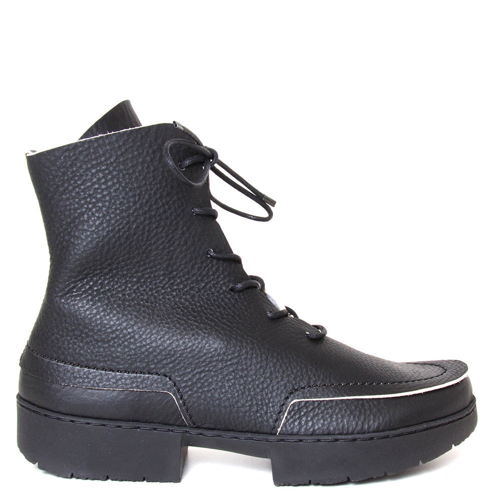 Debate Women's Leather Ankle Boot