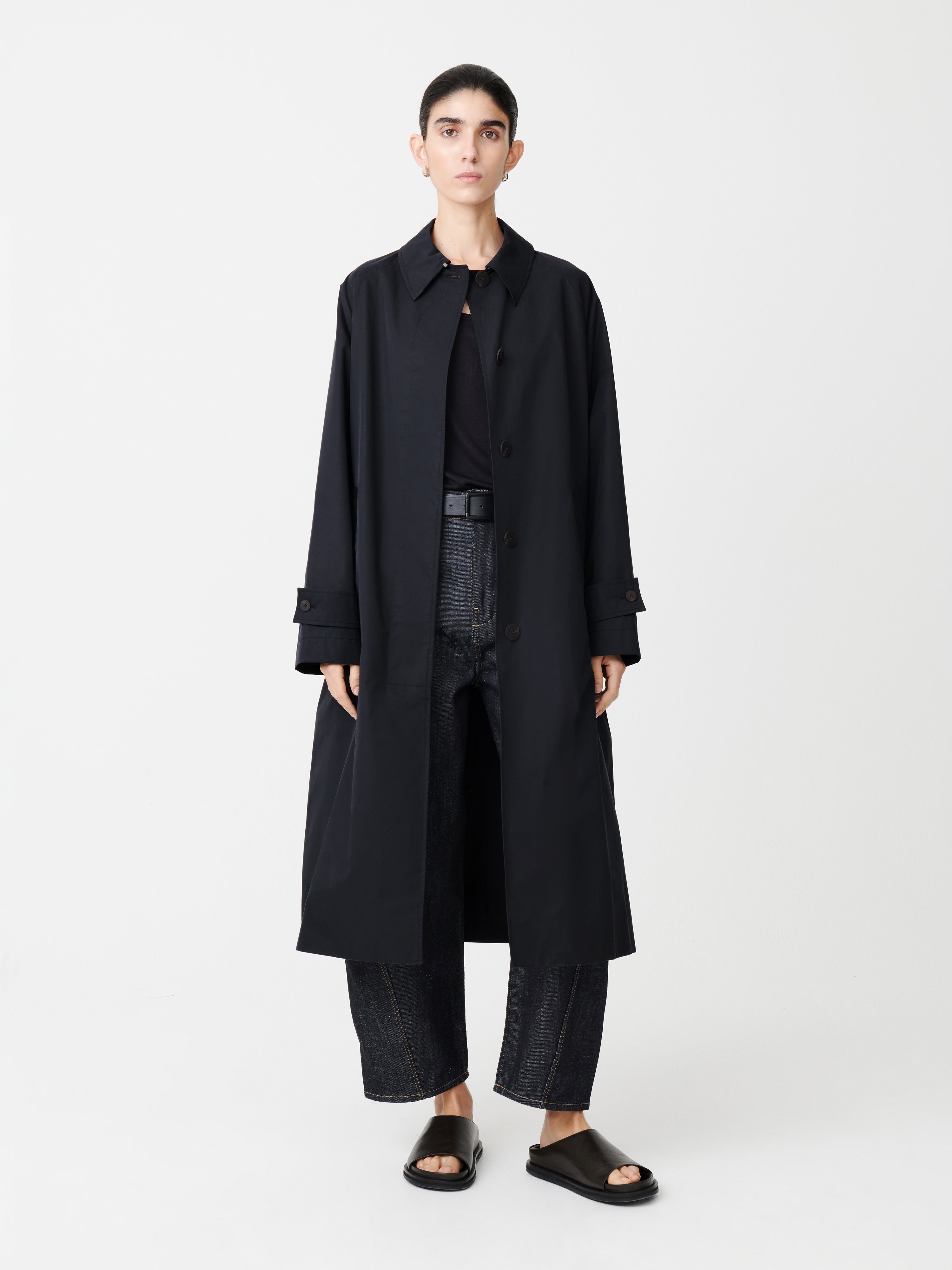 Holin Coat in Dark Navy