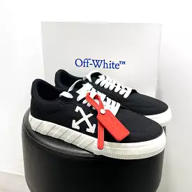 Off-White Low Vulcanized Canvas Sneakers Black Red