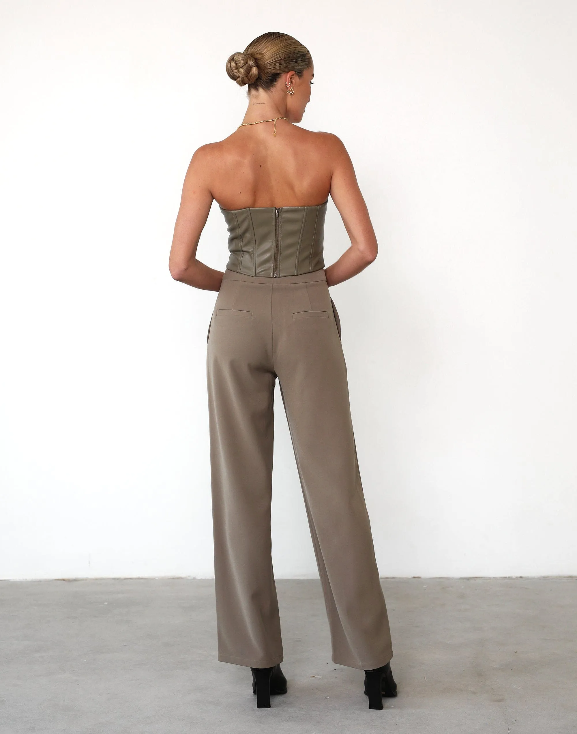 Oriel Corset (Tea Leaf)