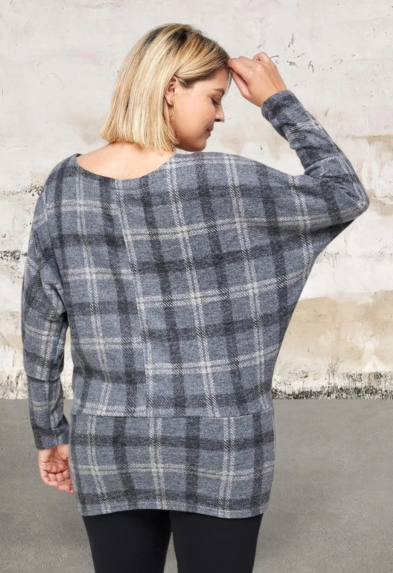 Plus size long dolman sleeve plaid print tunic top